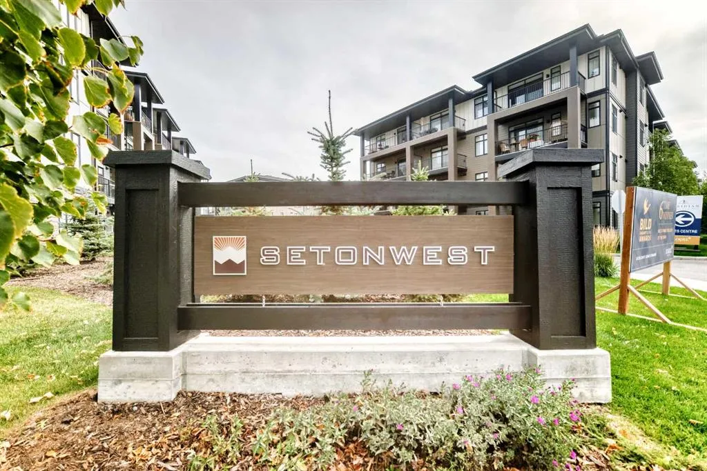 200 Seton Circle SE #3205