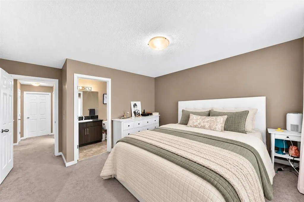 1046 New Brighton Park SE