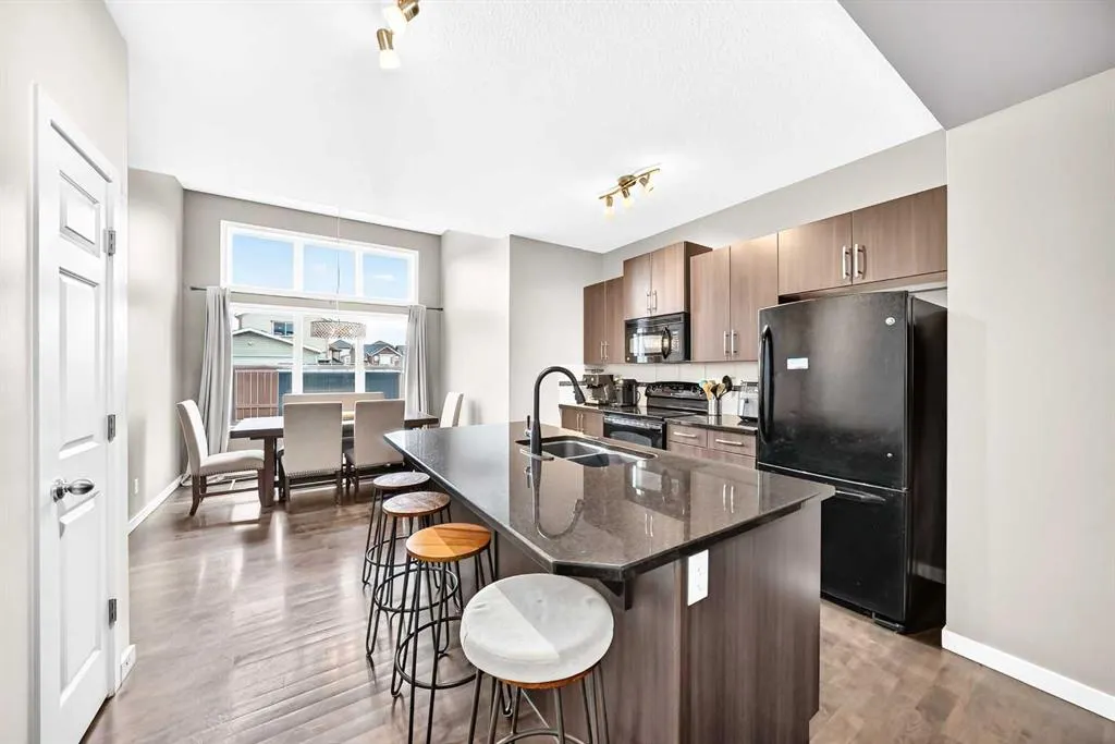 1046 New Brighton Park SE