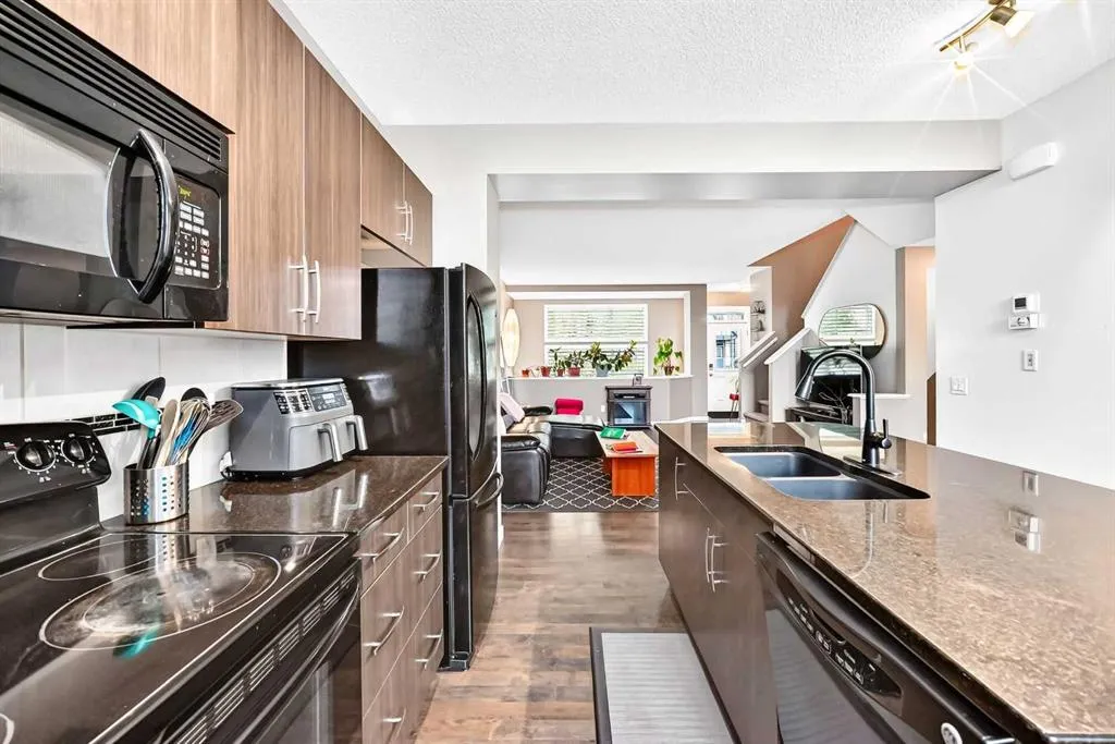1046 New Brighton Park SE