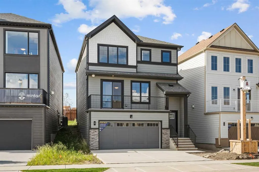 9 Wild Rose Bay SW