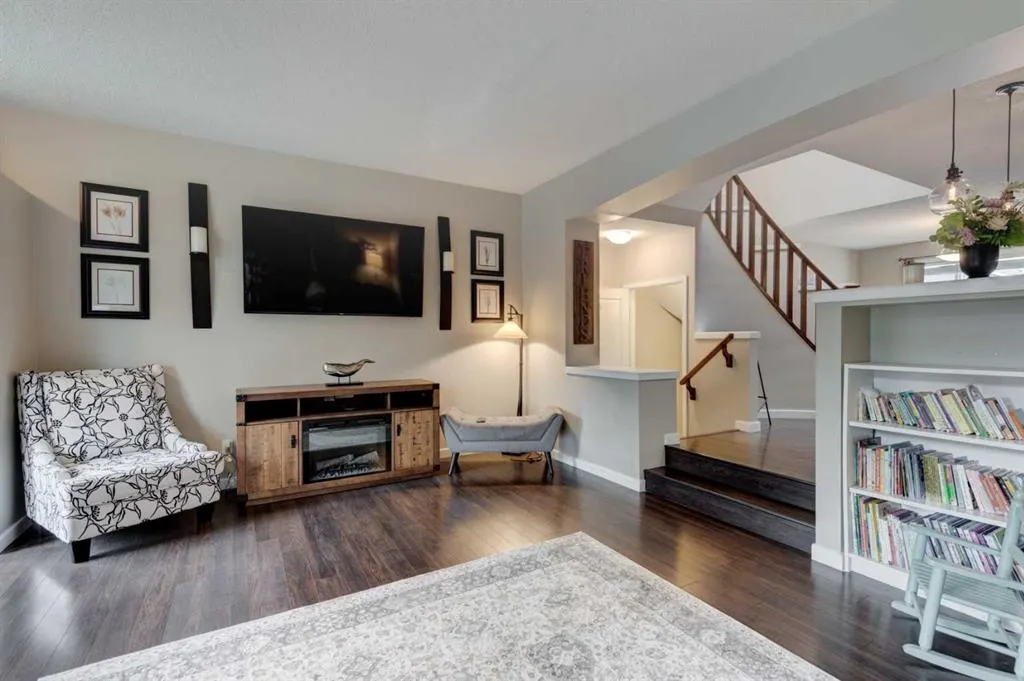 300 New Brighton Landing SE
