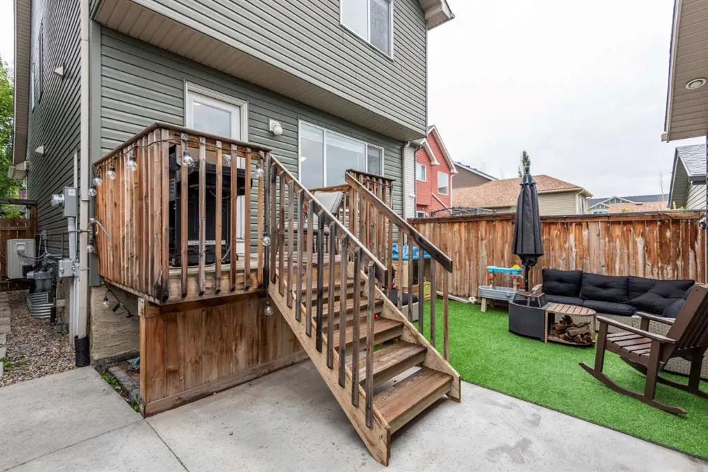 300 New Brighton Landing SE