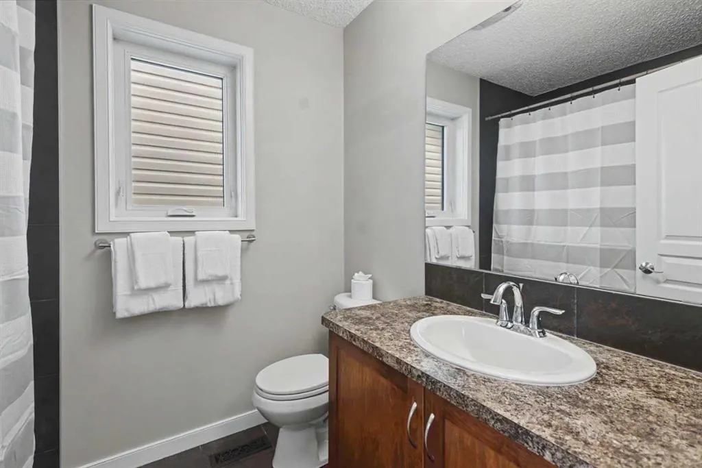 300 New Brighton Landing SE