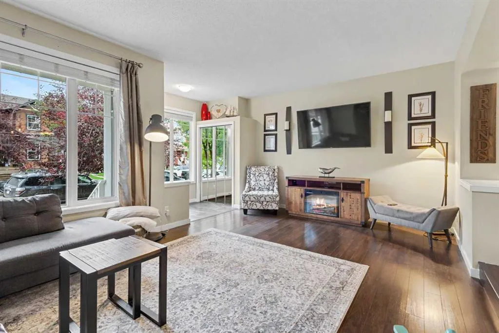 300 New Brighton Landing SE