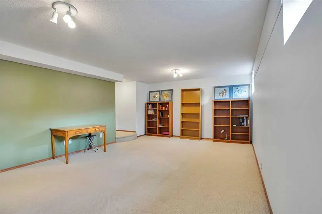 144 Hillcrest Cape