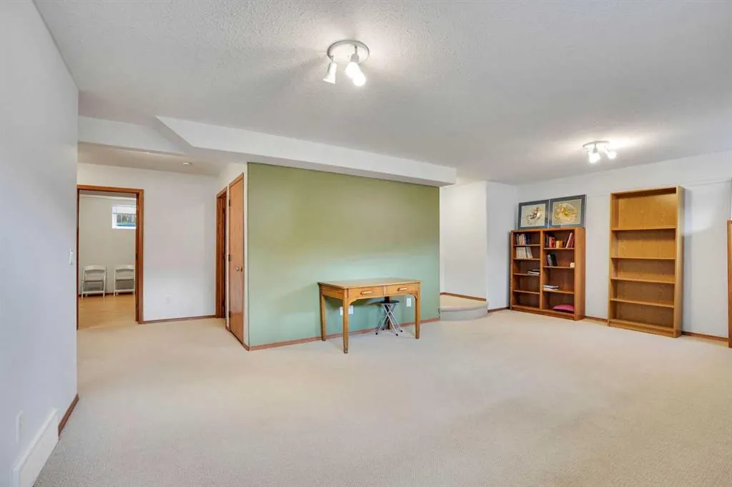 144 Hillcrest Cape