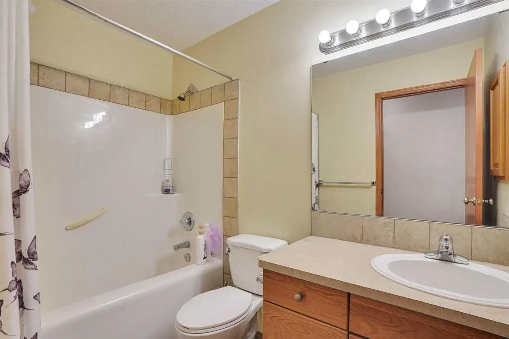 144 Hillcrest Cape