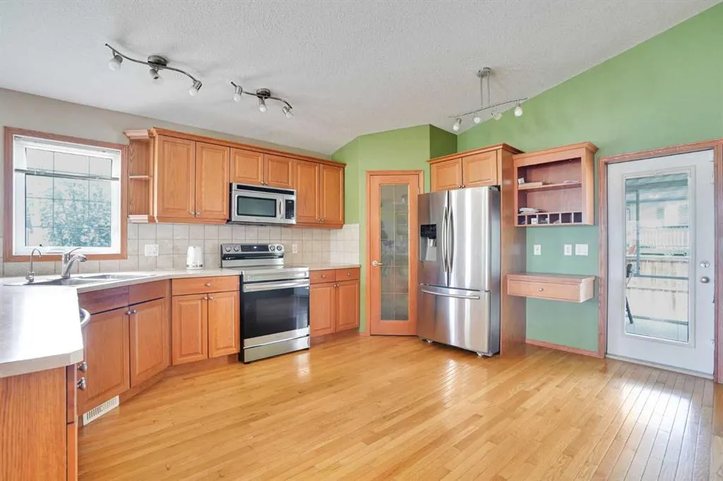 144 Hillcrest Cape