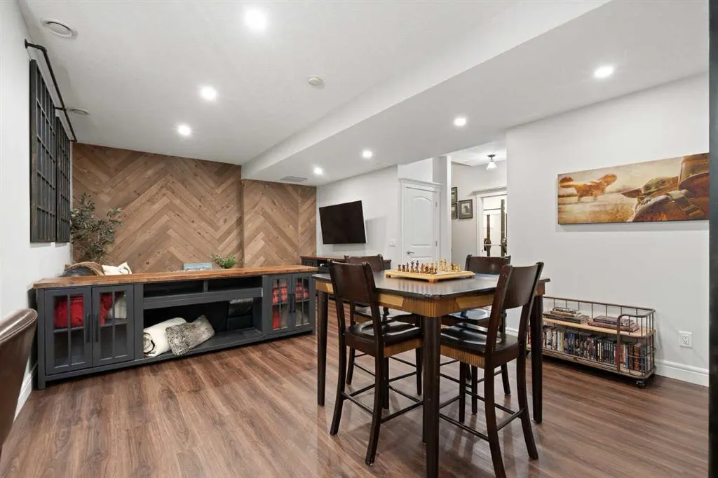 32 Ranchers Place