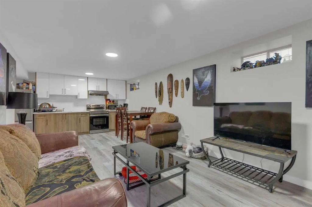 99 Dovercliffe Way SE