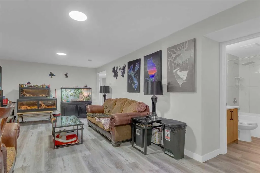 99 Dovercliffe Way SE