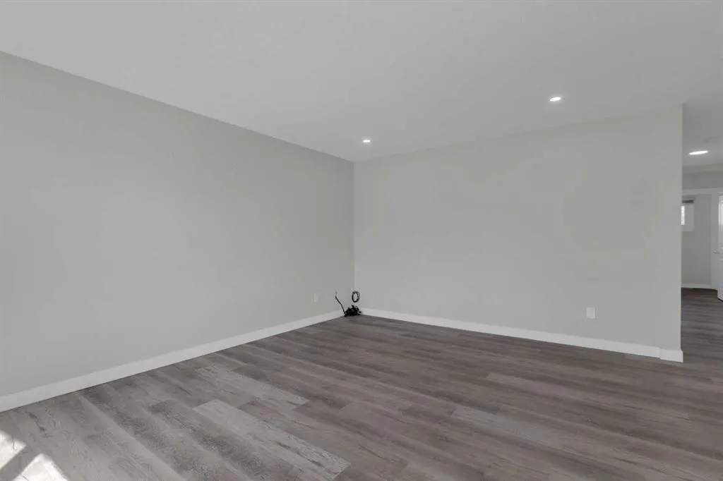 99 Dovercliffe Way SE