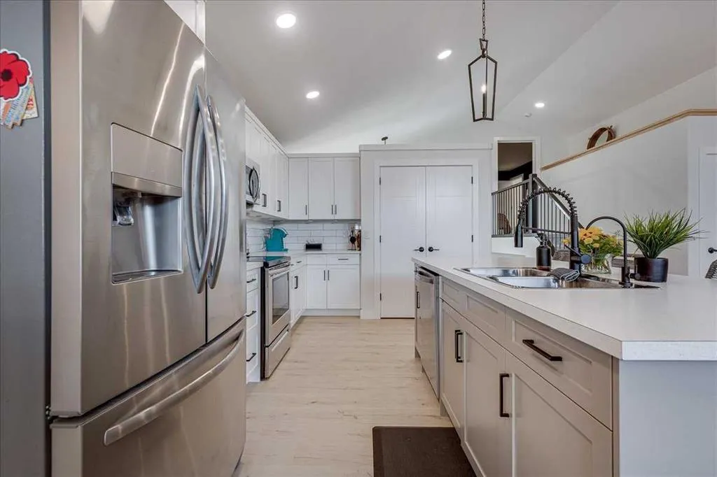 37 Murphy Close SW