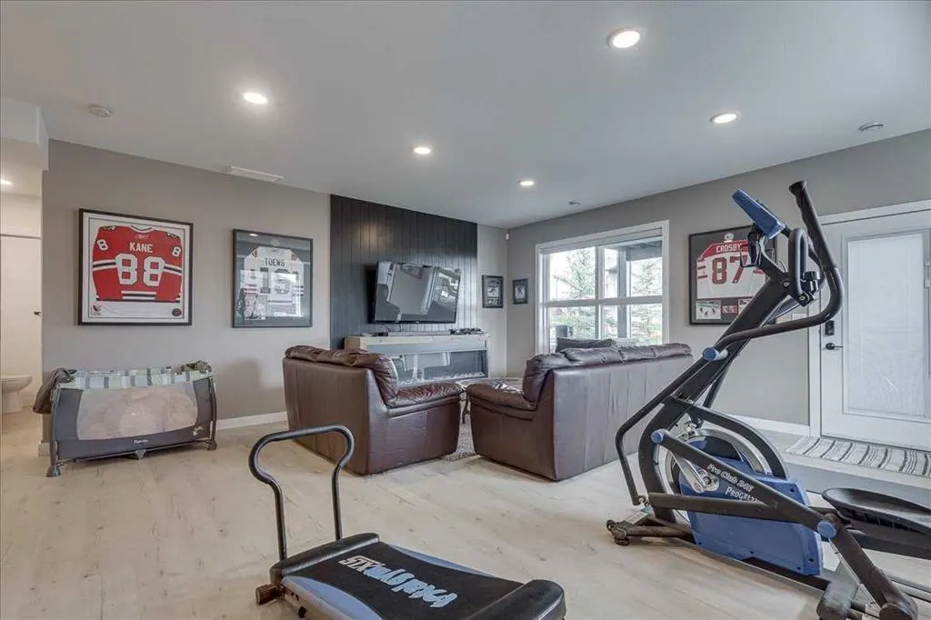 37 Murphy Close SW