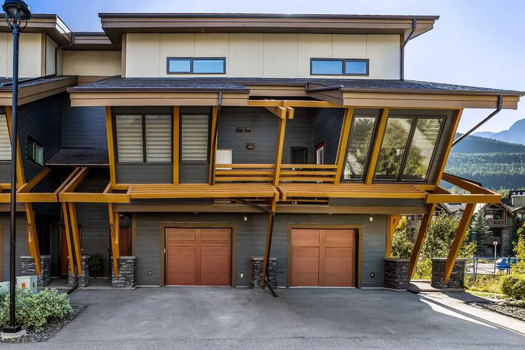 105 Stewart Creek Rise #803