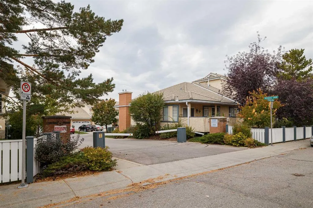7 Richelieu Court SW