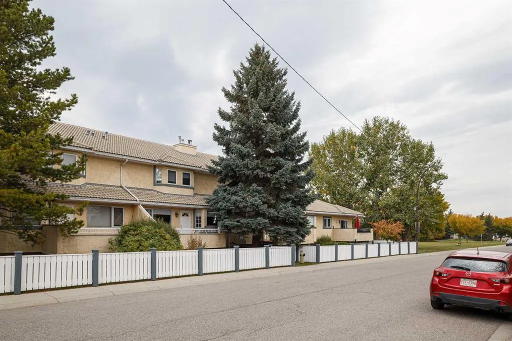 7 Richelieu Court SW