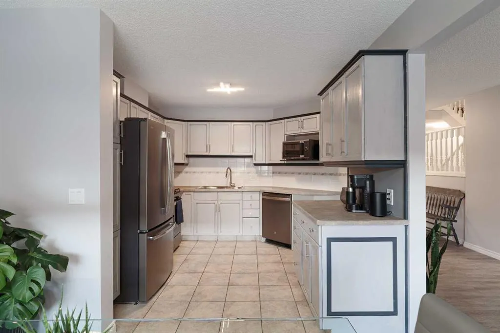 7 Richelieu Court SW