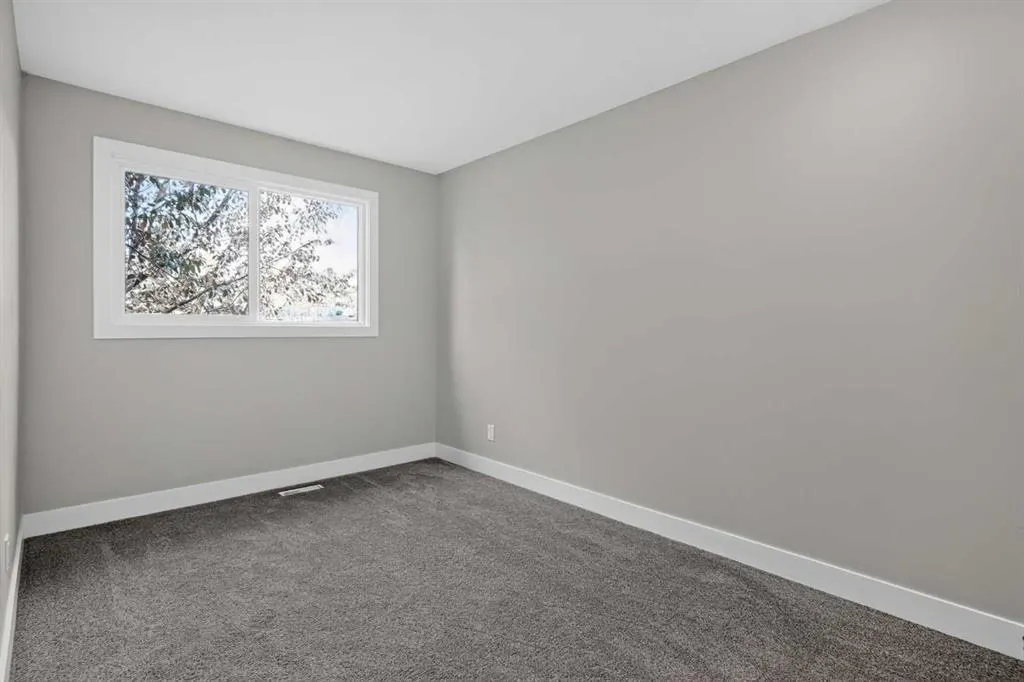 169 Silver Mead Crescent NW