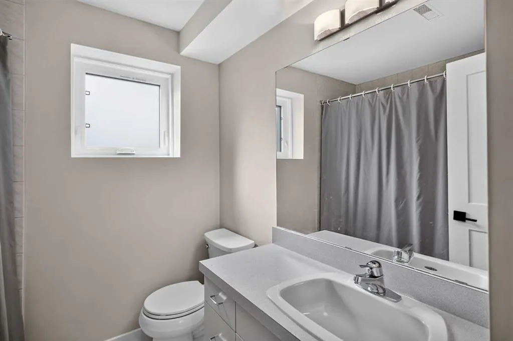 169 Silver Mead Crescent NW