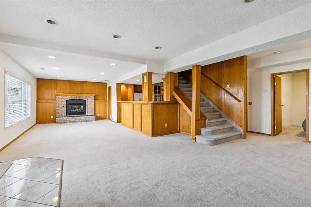 117 Hawkbury Close NW
