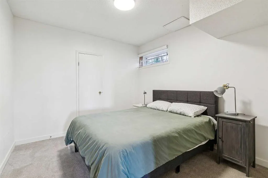 117 Hawkbury Close NW
