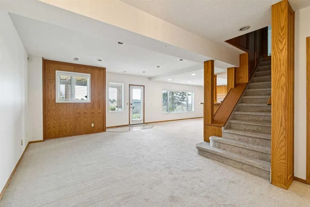 117 Hawkbury Close NW
