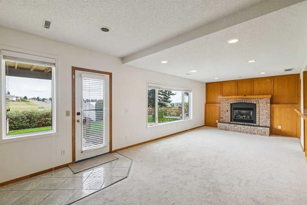 117 Hawkbury Close NW