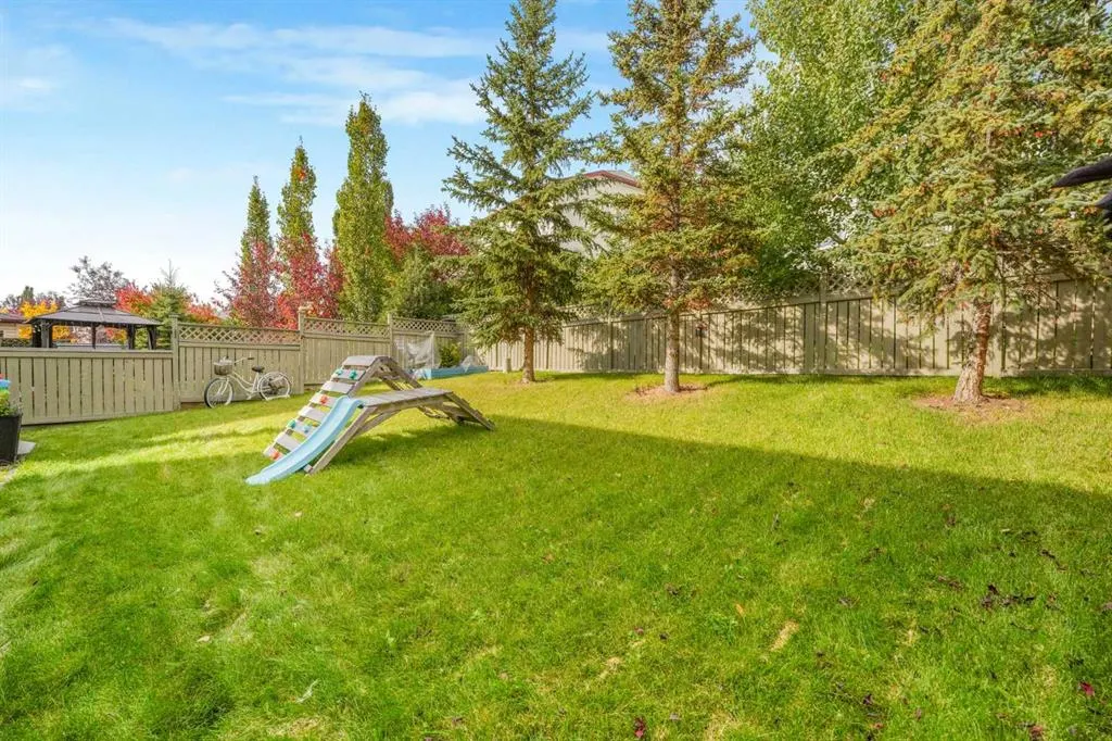 6 Tuscarora Circle NW