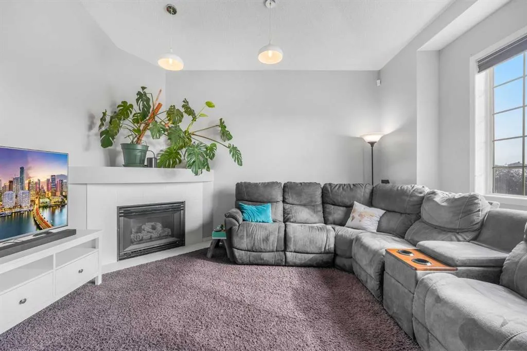 6 Tuscarora Circle NW