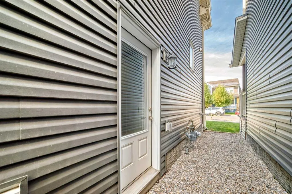 84 Seton Terrace SE