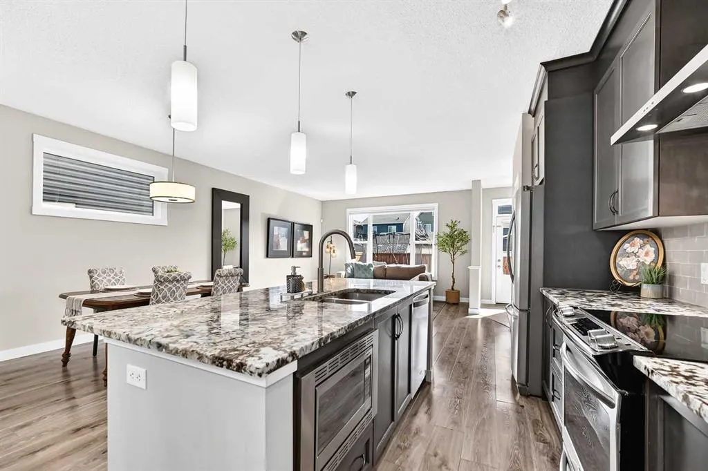 84 Seton Terrace SE