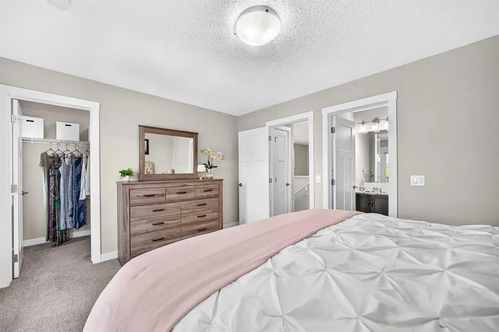 84 Seton Terrace SE