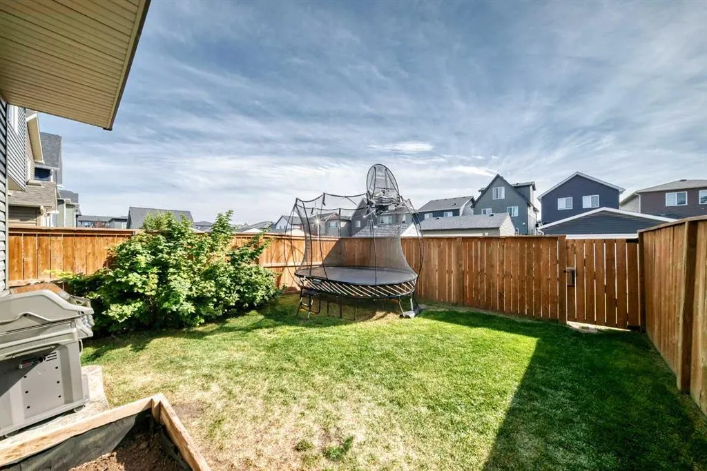84 Seton Terrace SE