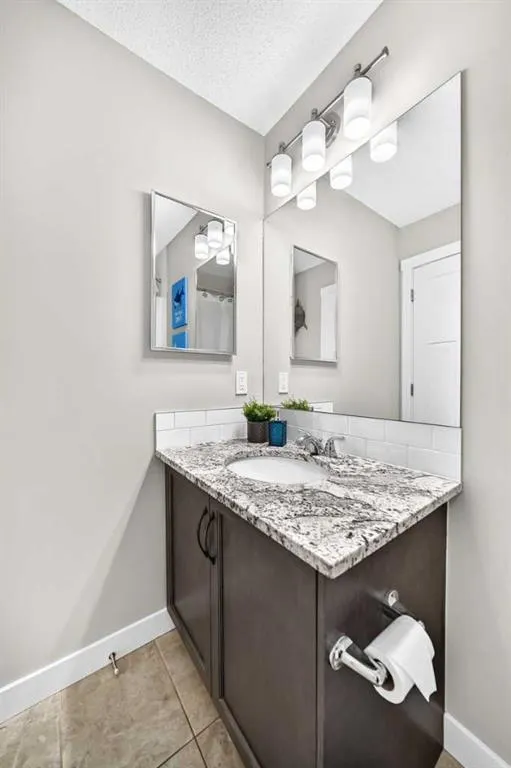 84 Seton Terrace SE