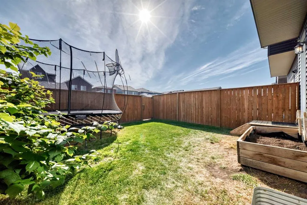 84 Seton Terrace SE