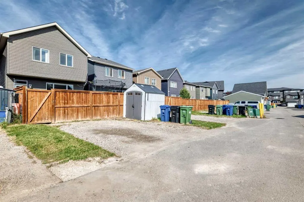 84 Seton Terrace SE