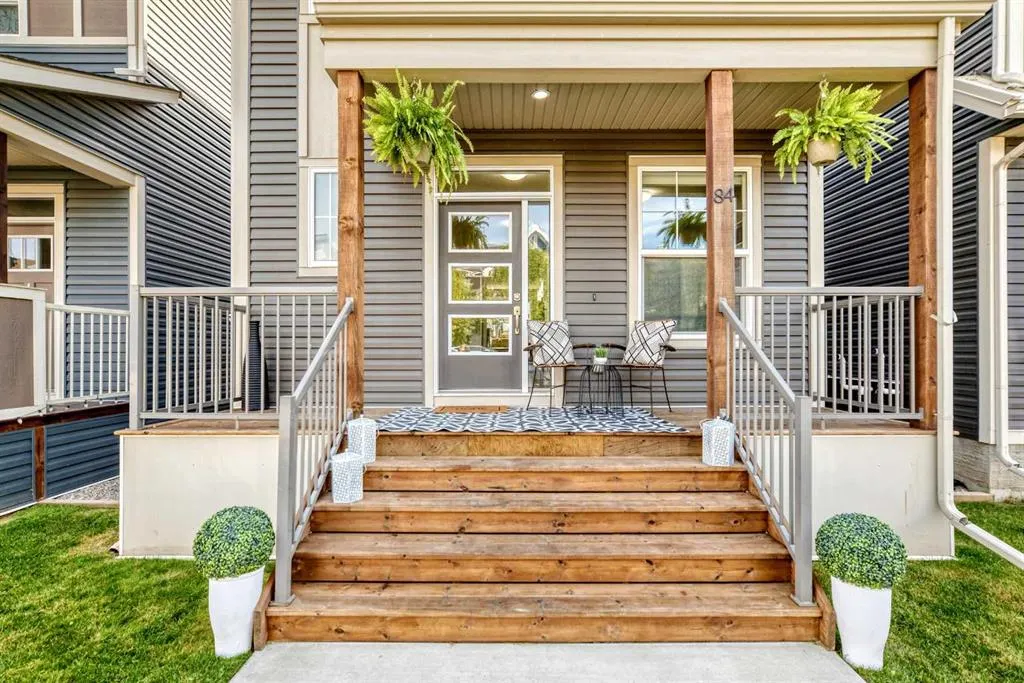 84 Seton Terrace SE