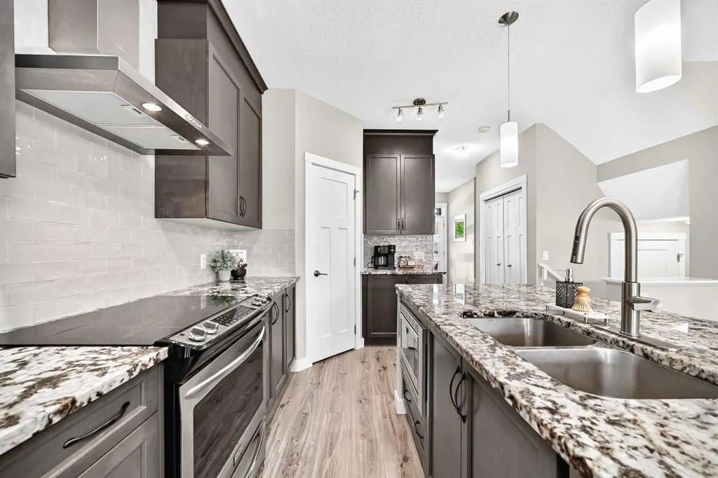 84 Seton Terrace SE