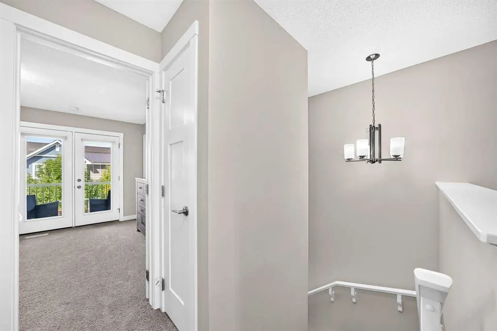 84 Seton Terrace SE