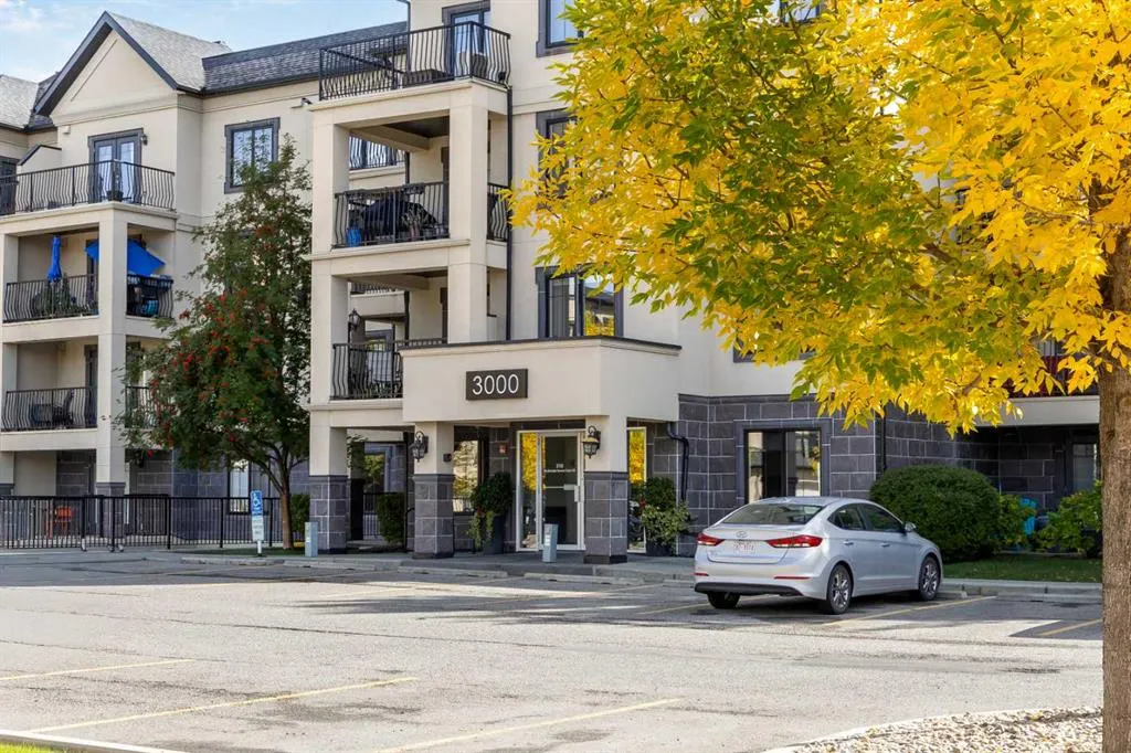 310 Mckenzie Towne Gate SE #3406