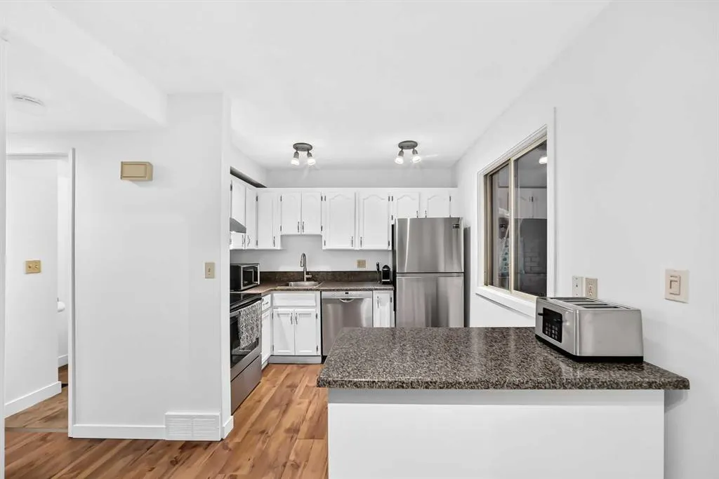 803 Varsity Estates Drive NW #16