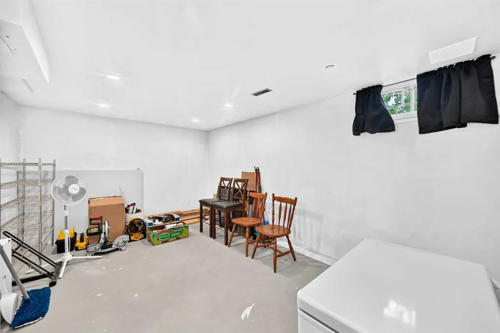 803 Varsity Estates Drive NW #16