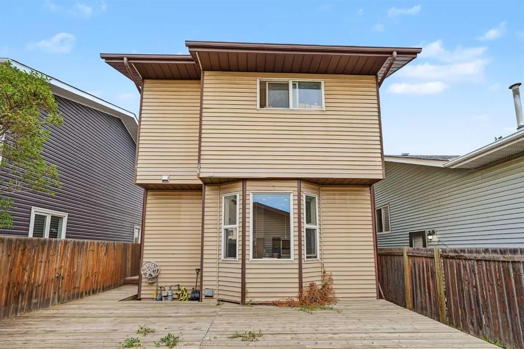 61 Falmere Way NE
