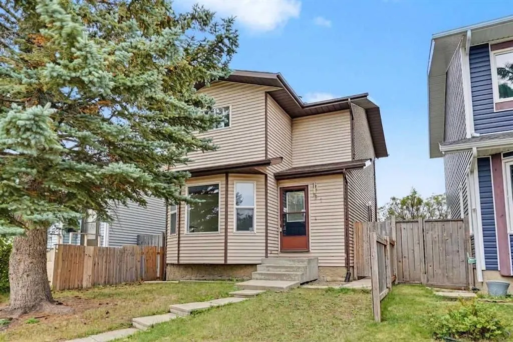 61 Falmere Way NE