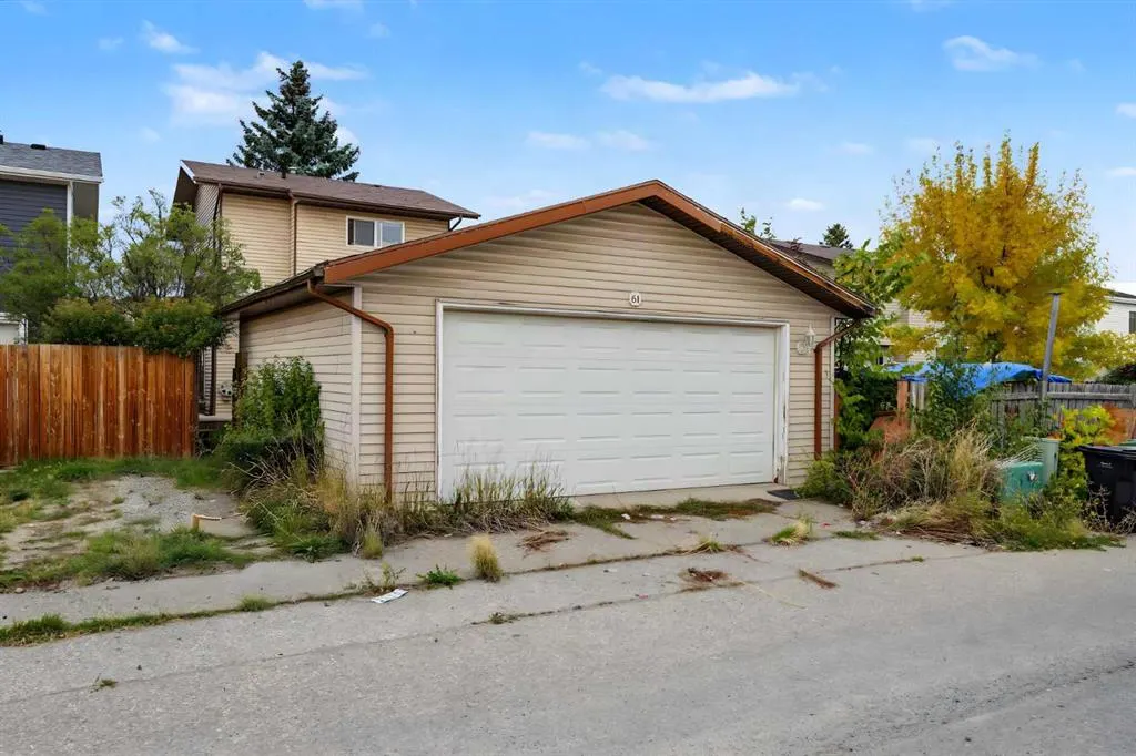 61 Falmere Way NE