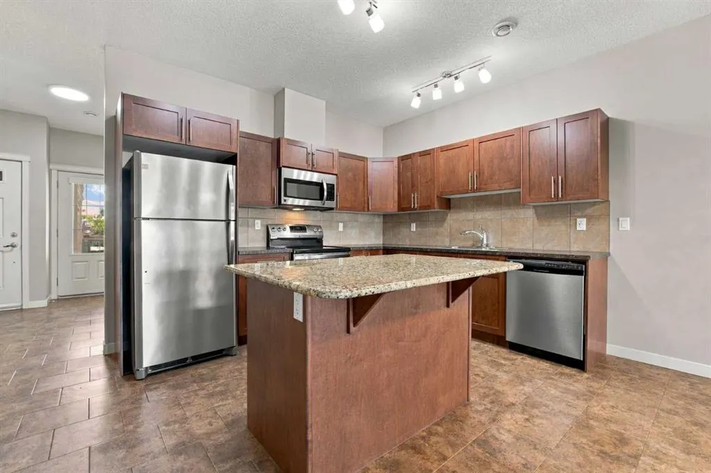 36 Sunrise Place NE