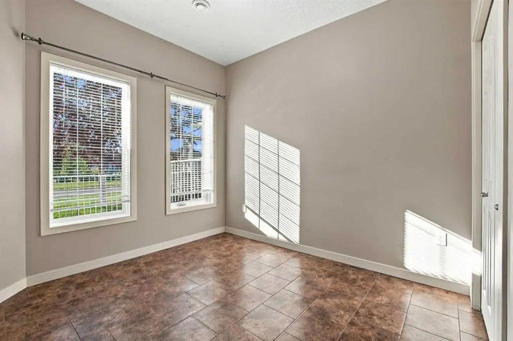 36 Sunrise Place NE