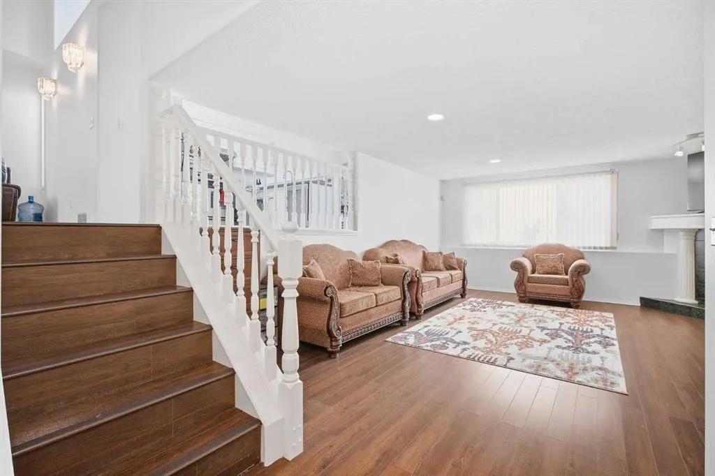 132 San Diego Green NE
